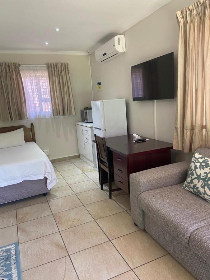 Botleng Guest House Boqate Extérieur photo